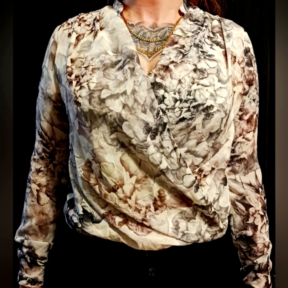 Ladies H&M Long-Sleeved Semi-Sheer Chiffon Wrap-Style Blouse